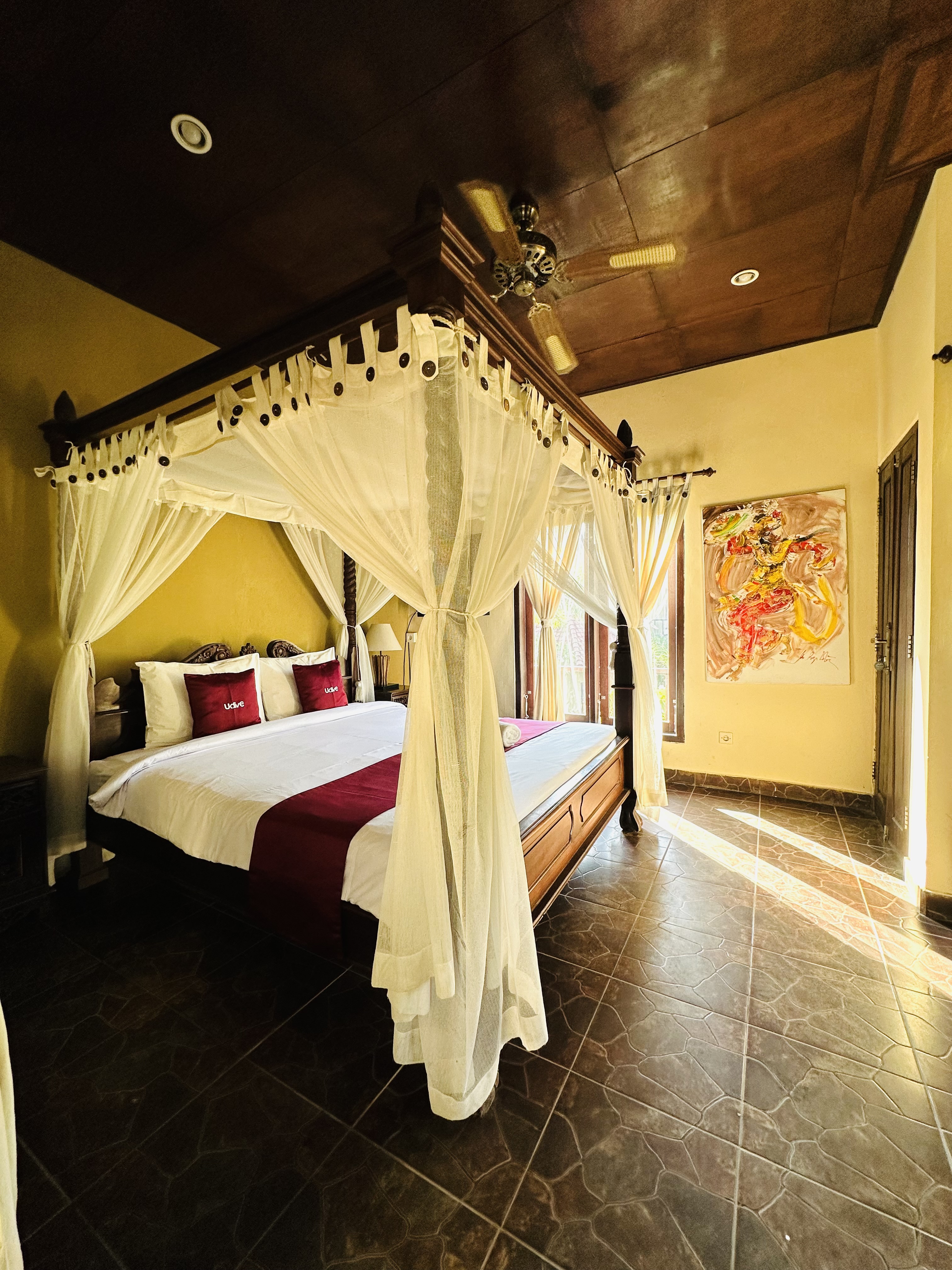 Single Deluxe Room